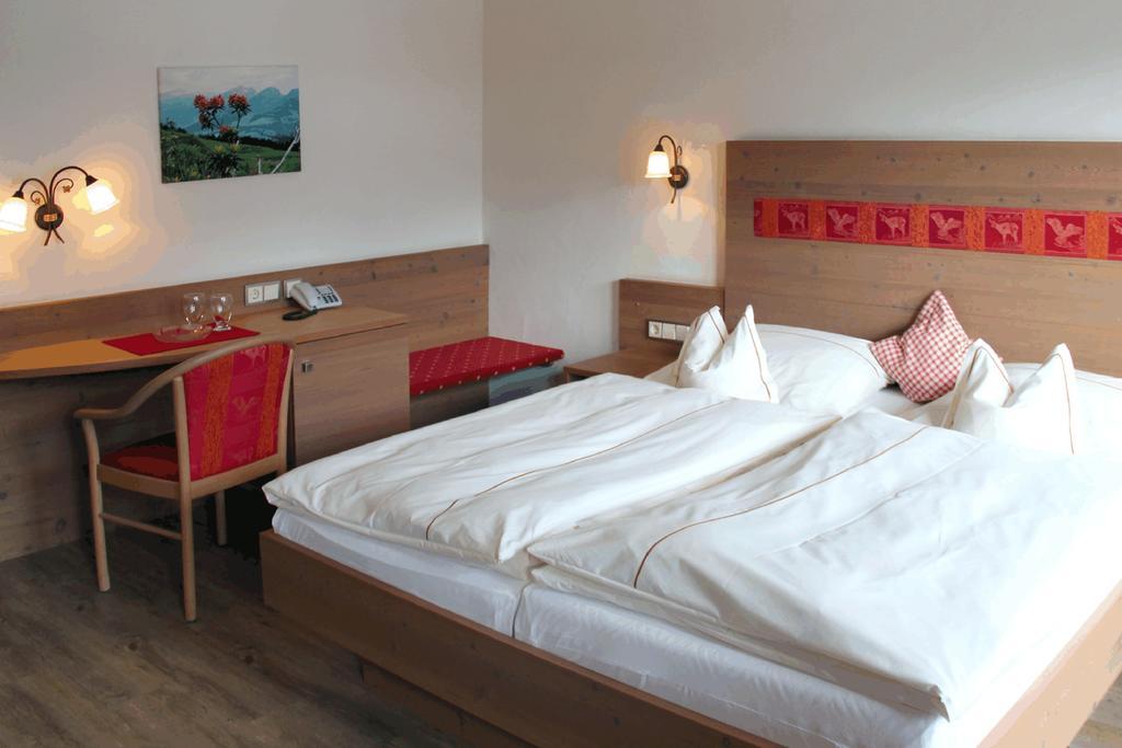 Hotel Gasthof Adler Оберстдорф Номер фото
